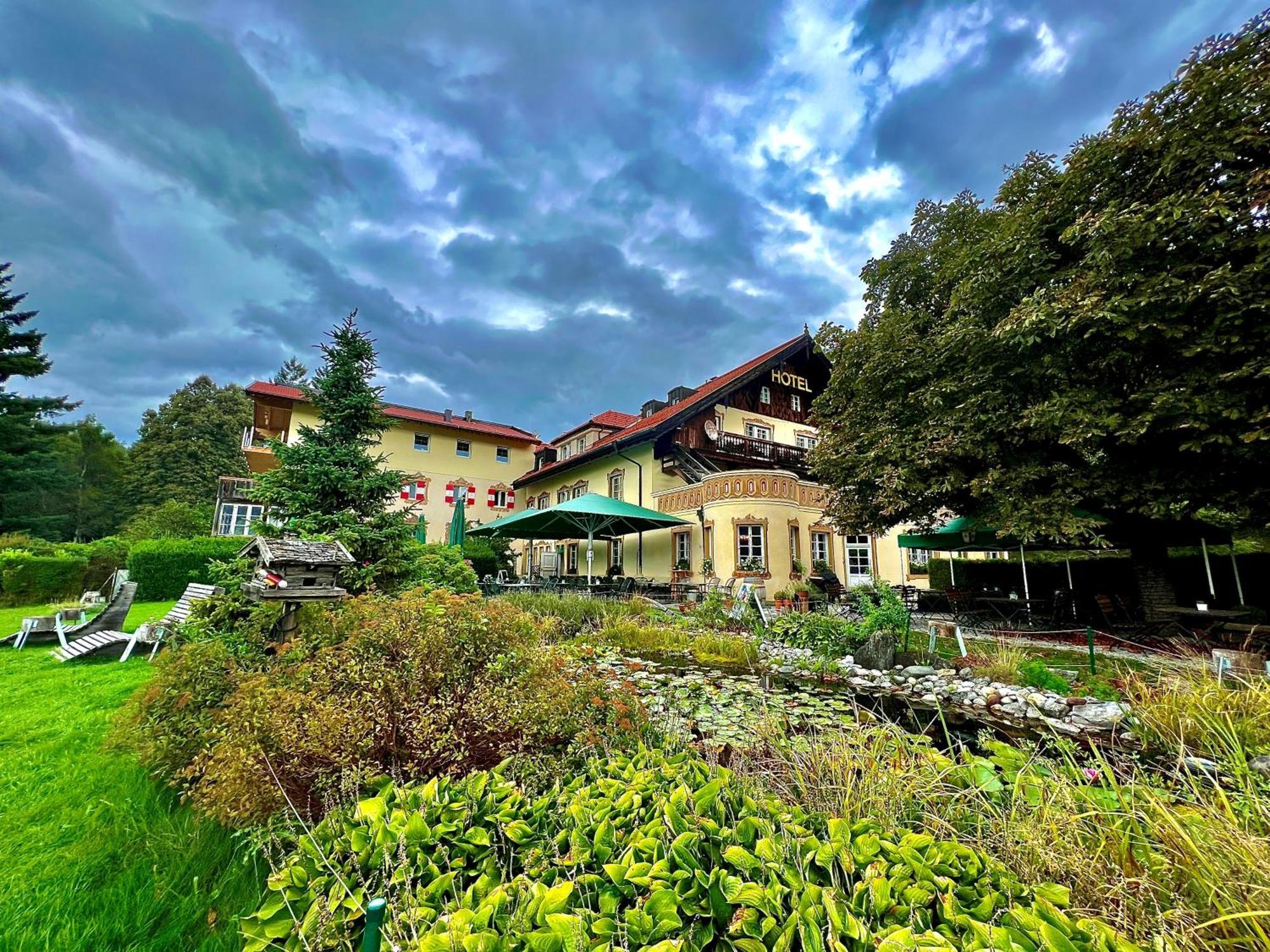 Hotel Restaurant Gruenwalderhof Patsch Ngoại thất bức ảnh