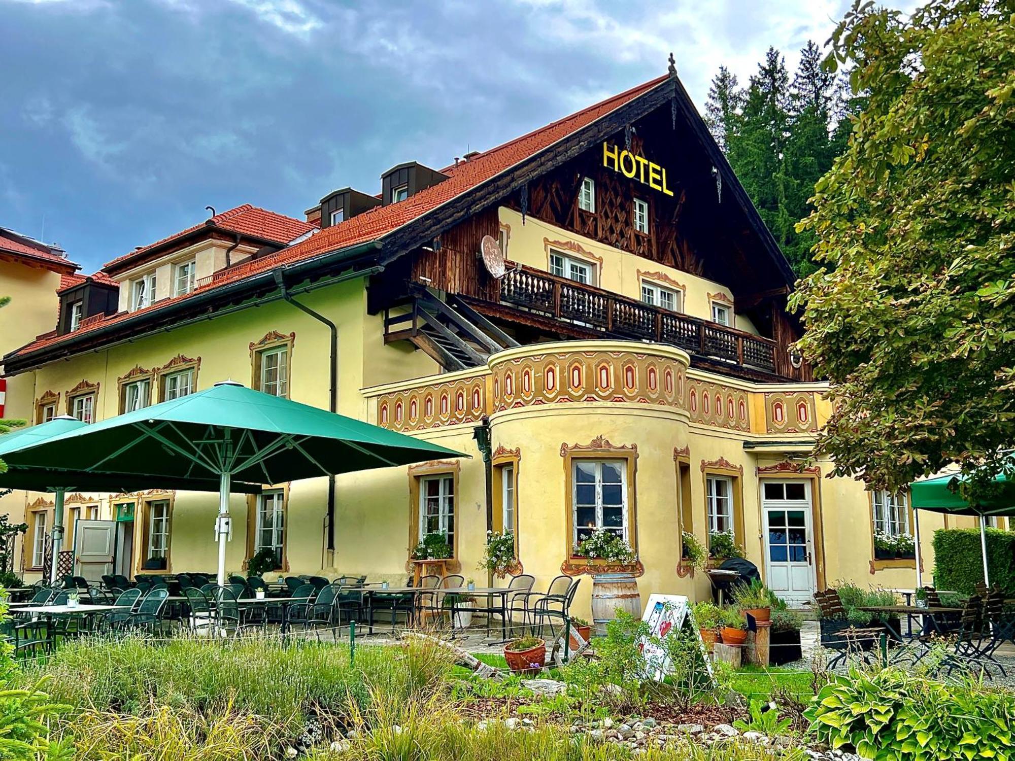 Hotel Restaurant Gruenwalderhof Patsch Ngoại thất bức ảnh